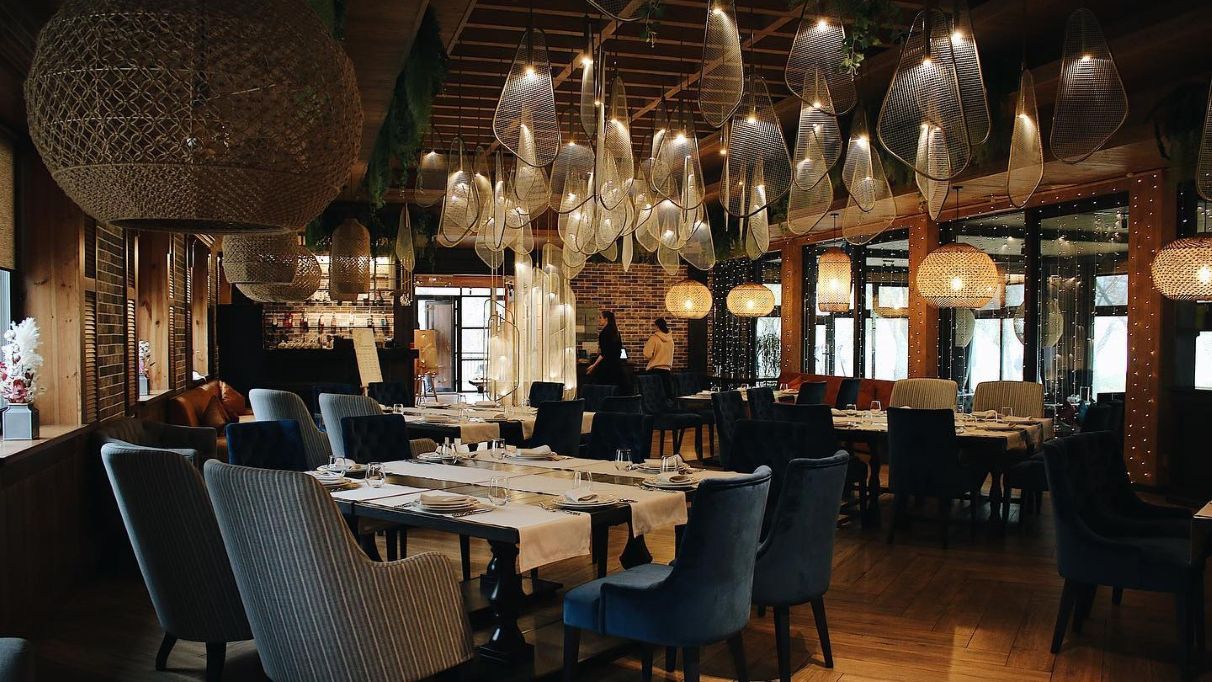 The terrace of Park Land restaurant for outdoor celebrations, event organization by the event agency in Kyiv.