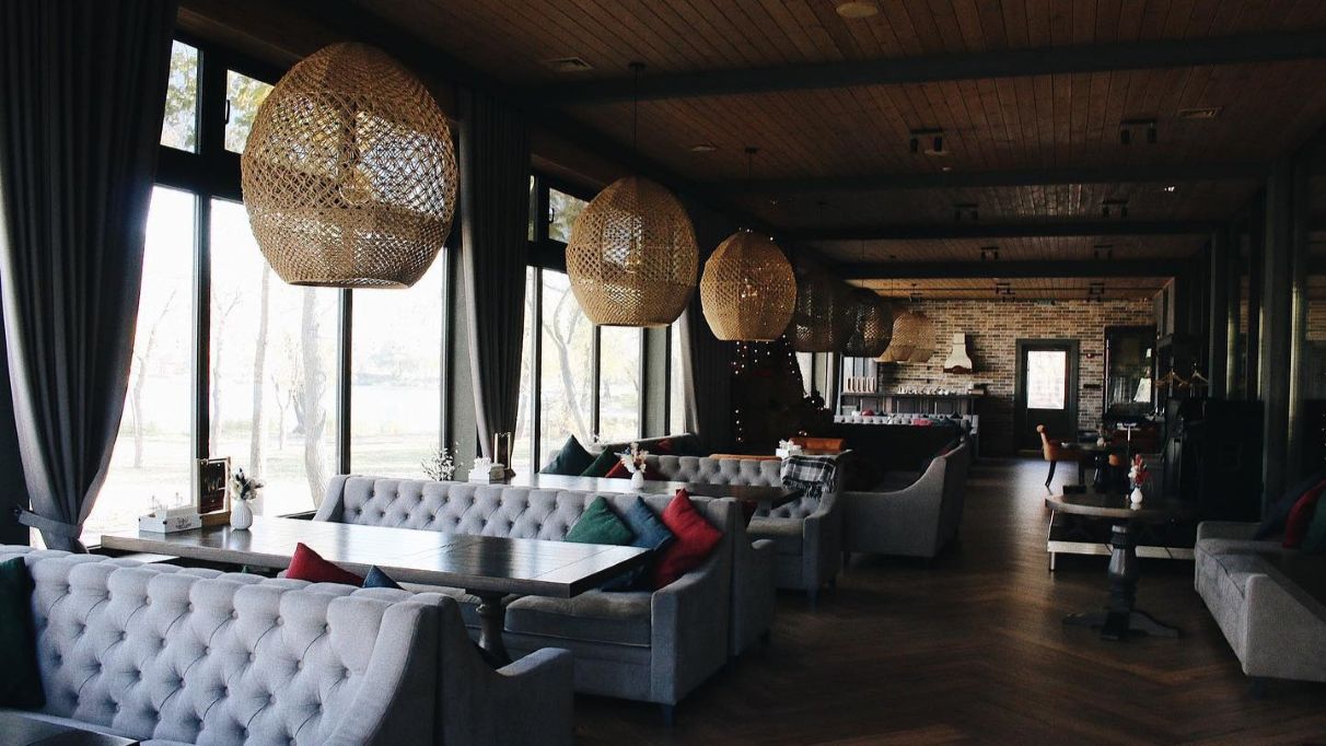 The terrace of Park Land restaurant for outdoor celebrations, event organization by the event agency in Kyiv.
