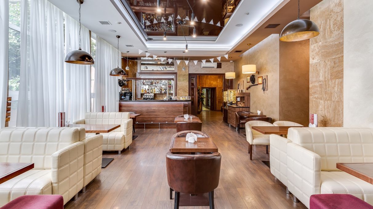 Організація конференцій в Києві – готель Братислава. Лобі